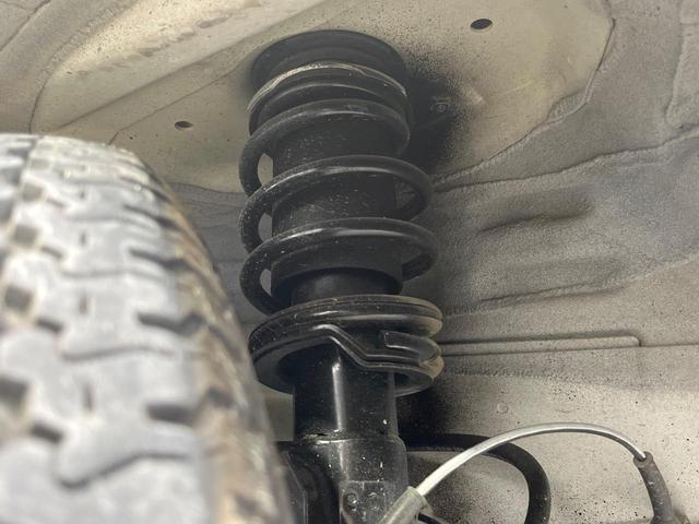 クリッパートラック ＤＸ　４ＷＤ　禁煙車　エアコン　衝突安全ボディ　パワーステアリング　トラクションコントロール（32枚目）