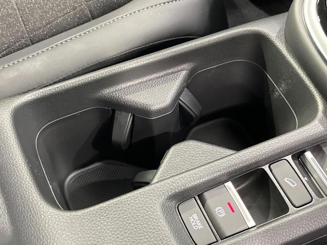 ヴェゼル ｅ：ＨＥＶ　Ｚ　９型ナビ　ホンダセンシング　バックカメラ　レーダークルーズ　禁煙車　電動リアゲート　ハーフレザーシート　ドラレコ　ステアリングヒーター　クリアランスソナー　ＬＥＤヘッド　ＥＴＣ　オートライト（62枚目）