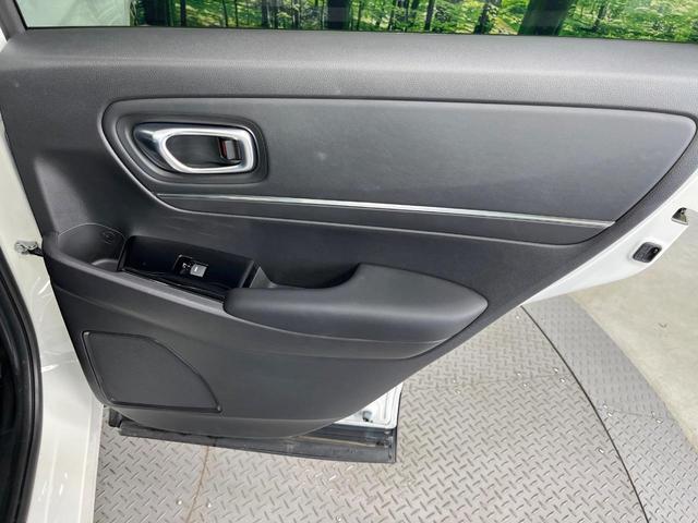 ヴェゼル ｅ：ＨＥＶ　Ｚ　９型ナビ　ホンダセンシング　バックカメラ　レーダークルーズ　禁煙車　電動リアゲート　ハーフレザーシート　ドラレコ　ステアリングヒーター　クリアランスソナー　ＬＥＤヘッド　ＥＴＣ　オートライト（65枚目）