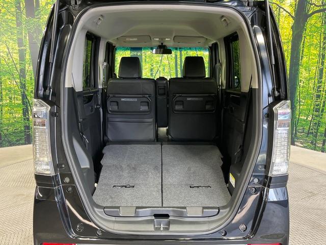 Ｎ－ＢＯＸカスタム Ｇ・ターボＬパッケージ　両側電動ドア　純正ＳＤナビ　バックカメラ　禁煙車　ハーフレザーシート　スマートキー　ＨＩＤヘッド　ビルトインＥＴＣ　クルコン　オートエアコン　純正１４インチアルミ　Ｂｌｕｅｔｏｏｔｈ　ＣＤ（10枚目）