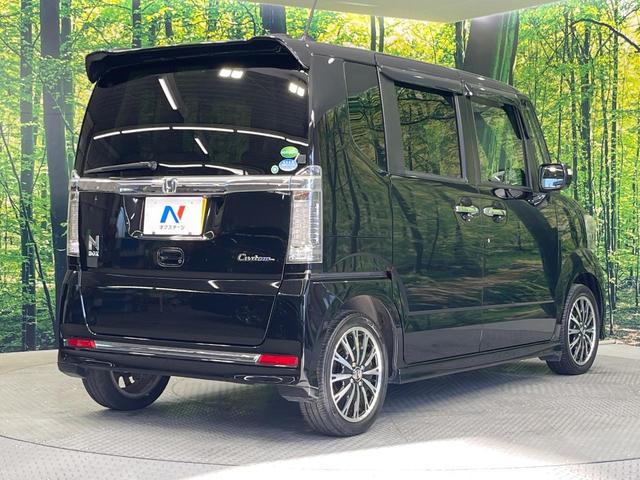 Ｎ－ＢＯＸカスタム Ｇ・ターボＬパッケージ　両側電動ドア　純正ＳＤナビ　バックカメラ　禁煙車　ハーフレザーシート　スマートキー　ＨＩＤヘッド　ビルトインＥＴＣ　クルコン　オートエアコン　純正１４インチアルミ　Ｂｌｕｅｔｏｏｔｈ　ＣＤ（17枚目）