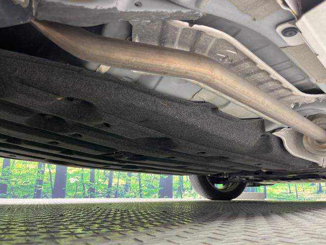 ヴェゼル ハイブリッドZ・ホンダセンシング 純正8型SDナビ バックカメラ 衝突被害軽減システム レーダークルーズ 禁煙車 ドラレコ LEDヘッド ビルトインETC 車線逸脱警報 オートライト デュアルエアコン 純正17インチアルミ(21枚目)