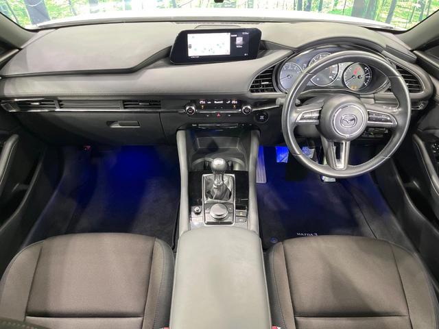 MAZDA3ファストバック 15Sツーリング 純正8型SDナビ バックカメラ 衝突被害軽減システム 禁煙車 ドラレコ コーナーセンサー スマートキー LEDヘッド ビルトインETC クルコン 車線逸脱警報 オートライト デュアルエアコン(2枚目)