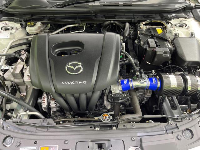 MAZDA3ファストバック 15Sツーリング 純正8型SDナビ バックカメラ 衝突被害軽減システム 禁煙車 ドラレコ コーナーセンサー スマートキー LEDヘッド ビルトインETC クルコン 車線逸脱警報 オートライト デュアルエアコン(18枚目)
