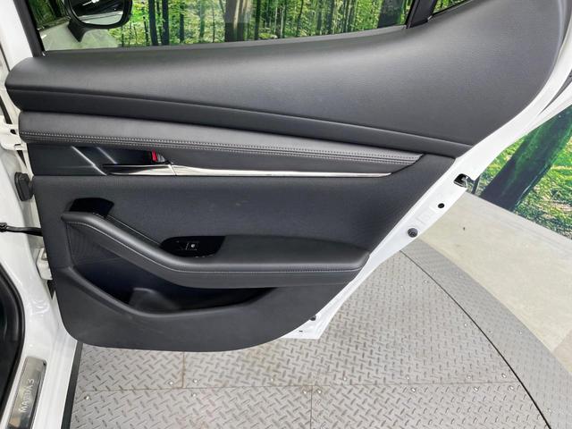 MAZDA3ファストバック 15Sツーリング 純正8型SDナビ バックカメラ 衝突被害軽減システム 禁煙車 ドラレコ コーナーセンサー スマートキー LEDヘッド ビルトインETC クルコン 車線逸脱警報 オートライト デュアルエアコン(51枚目)