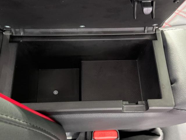 スペーシアカスタム ハイブリッドＸＳターボ　両側電動ドア　純正９型メモリーナビ　全周囲カメラ　衝突被害軽減システム　レーダークルーズ　禁煙車　ドラレコ　コーナーセンサー　ＬＥＤヘッド　ビルトインＥＴＣ　車線逸脱警報　オートライト　オートエアコン（49枚目）