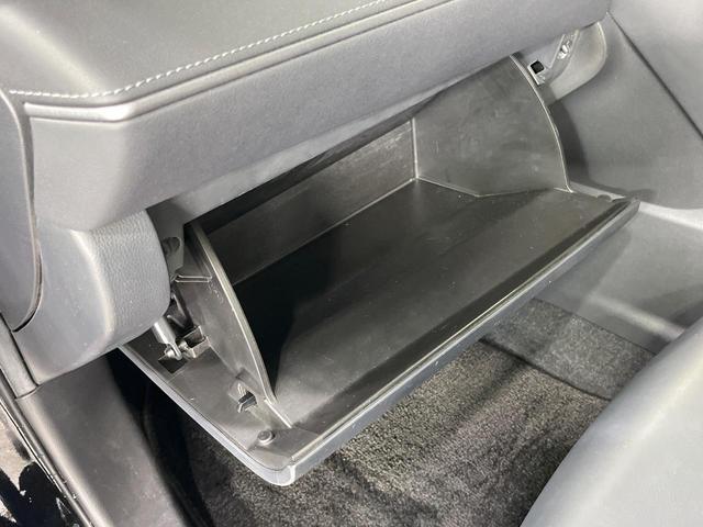 ハリアー Ｇ　純正８型ディスプレイオーディオ　バックカメラ　禁煙車　デジタルインナーミラー　衝突被害軽減システム　パワーバックドア　パワーシート　ハーフレザーシート　ドラレコ　ビルトインＥＴＣ　ＬＥＤヘッド（30枚目）