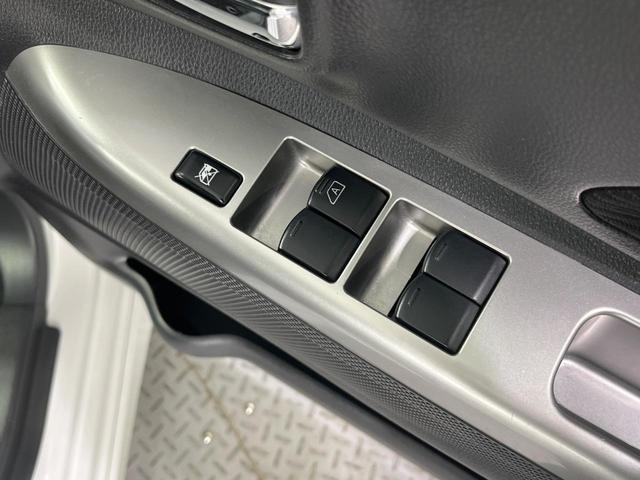 デイズルークス ハイウェイスター X 電動スライドドア 純正SDナビ 全周囲カメラ スマートキー HIDヘッド オートエアコン 純正14インチアルミ Bluetooth CD DVD再生 地デジ サーキュレーター ロールサンシェード(21枚目)