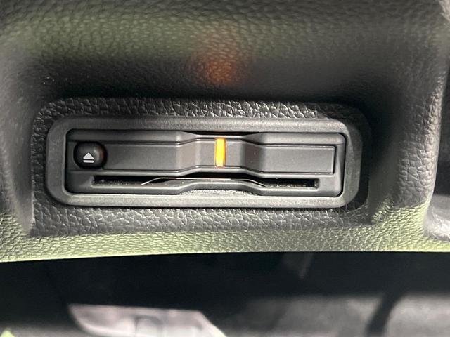 ヴェゼル e:HEV X 純正9型SDナビ バックカメラ レーダークルーズ 禁煙車 コーナーセンサー スマートキー LEDヘッド ビルトインETC 車線逸脱警報 オートライト オートエアコン 純正16インチアルミ(7枚目)