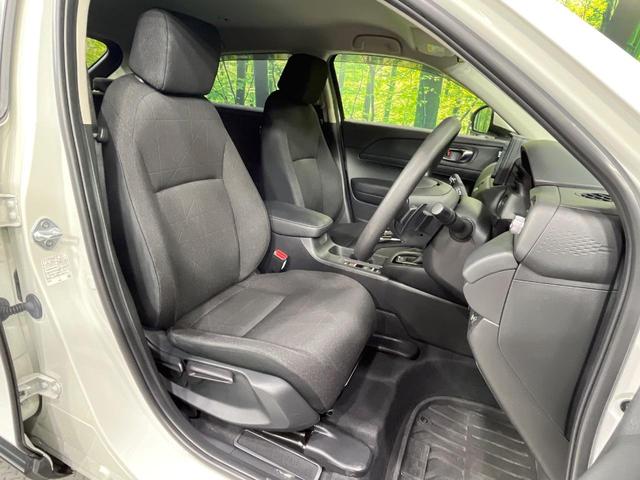 ヴェゼル e:HEV X 純正9型SDナビ バックカメラ レーダークルーズ 禁煙車 コーナーセンサー スマートキー LEDヘッド ビルトインETC 車線逸脱警報 オートライト オートエアコン 純正16インチアルミ(8枚目)