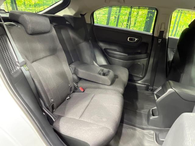 ヴェゼル e:HEV X 純正9型SDナビ バックカメラ レーダークルーズ 禁煙車 コーナーセンサー スマートキー LEDヘッド ビルトインETC 車線逸脱警報 オートライト オートエアコン 純正16インチアルミ(9枚目)