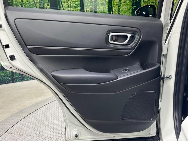 ヴェゼル e:HEV X 純正9型SDナビ バックカメラ レーダークルーズ 禁煙車 コーナーセンサー スマートキー LEDヘッド ビルトインETC 車線逸脱警報 オートライト オートエアコン 純正16インチアルミ(44枚目)