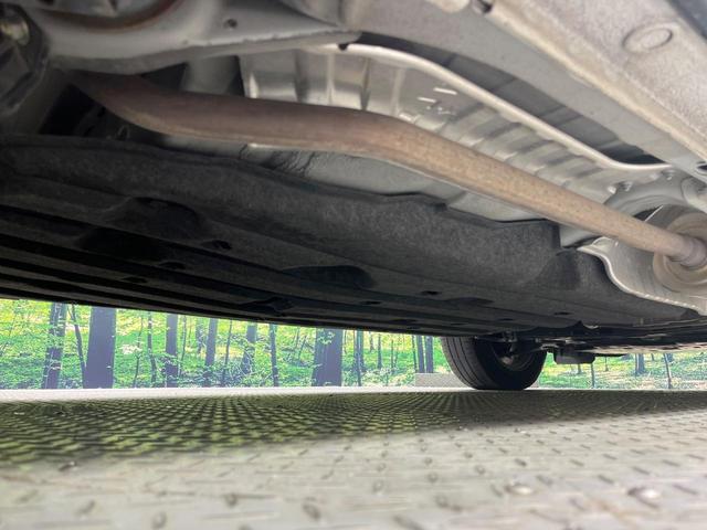 ヴェゼル e:HEV X 純正9型SDナビ バックカメラ レーダークルーズ 禁煙車 コーナーセンサー スマートキー LEDヘッド ビルトインETC 車線逸脱警報 オートライト オートエアコン 純正16インチアルミ(46枚目)