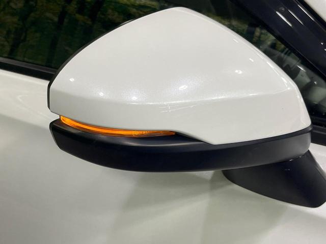 ヴェゼル e:HEV X 純正9型SDナビ バックカメラ レーダークルーズ 禁煙車 コーナーセンサー スマートキー LEDヘッド ビルトインETC 車線逸脱警報 オートライト オートエアコン 純正16インチアルミ(49枚目)