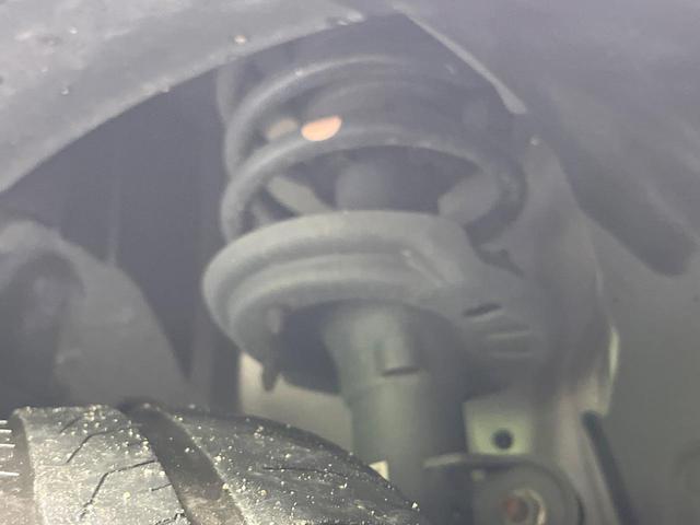 ヴェゼル e:HEV X 純正9型SDナビ バックカメラ レーダークルーズ 禁煙車 コーナーセンサー スマートキー LEDヘッド ビルトインETC 車線逸脱警報 オートライト オートエアコン 純正16インチアルミ(50枚目)