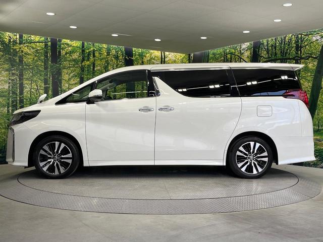 アルファード ２．５Ｓ　Ｃパッケージ　サンルーフ　純正９型ディスプレイオーディオ　両側電動ドア　１２型後席モニター　バックカメラ　レーダークルーズ　禁煙車　ハーフレザーシート　前席シートエアコン　ドラレコ　デジタルインナーミラー（78枚目）