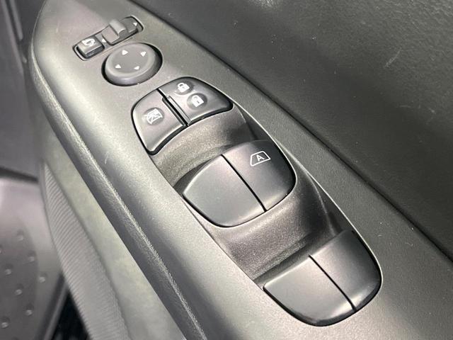 セレナ e-パワー ハイウェイスターV 両側電動ドア 純正9型SDナビ 全周囲カメラ プロパイロット 衝突被害軽減システム レーダークルーズ 禁煙車 ドラレコ コーナーセンサー LEDヘッド ビルトインETC オートハイビーム 車線逸脱警報(22枚目)