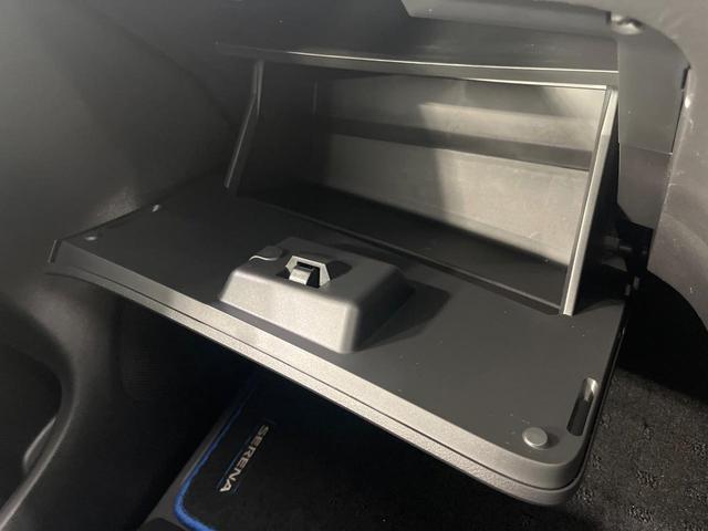 セレナ e-パワー ハイウェイスターV 両側電動ドア 純正9型SDナビ 全周囲カメラ プロパイロット 衝突被害軽減システム レーダークルーズ 禁煙車 ドラレコ コーナーセンサー LEDヘッド ビルトインETC オートハイビーム 車線逸脱警報(42枚目)
