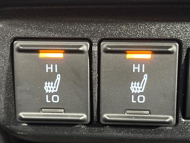 シエンタ ハイブリッドＺ　両側電動ドア　純正１０型ディスプレイオーディオ　純正１２型後席モニター　全周囲カメラ　禁煙車　衝突被害軽減システム　レーダークルーズ　コーナーセンサー　ＬＥＤヘッド　ＥＴＣ２．０　オートハイビーム（6枚目）