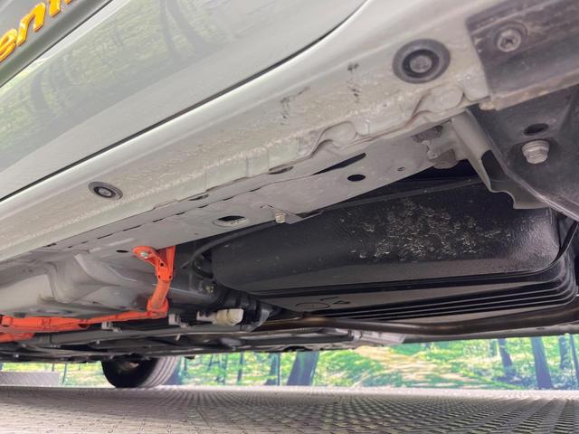 シエンタ ハイブリッドＺ　両側電動ドア　純正１０型ディスプレイオーディオ　純正１２型後席モニター　全周囲カメラ　禁煙車　衝突被害軽減システム　レーダークルーズ　コーナーセンサー　ＬＥＤヘッド　ＥＴＣ２．０　オートハイビーム（21枚目）