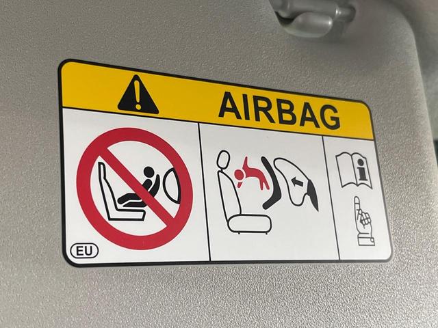 シエンタ ハイブリッドＺ　両側電動ドア　純正１０型ディスプレイオーディオ　純正１２型後席モニター　全周囲カメラ　禁煙車　衝突被害軽減システム　レーダークルーズ　コーナーセンサー　ＬＥＤヘッド　ＥＴＣ２．０　オートハイビーム（39枚目）