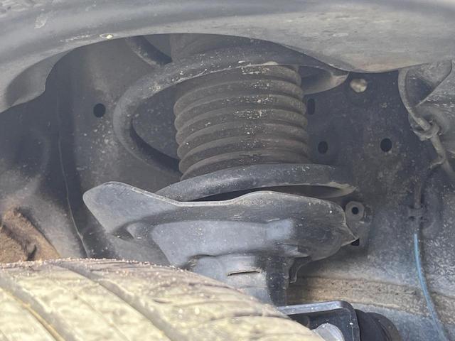 ライズ Ｚ　禁煙車　全周囲カメラ　衝突被害軽減システム　純正９型ディスプレイオーディオ　レーダークルーズ　ドラレコ　コーナーセンサー　シートヒーター　スマートキー　ＬＥＤヘッド　ビルトインＥＴＣ　車線逸脱警報（20枚目）