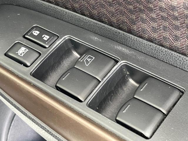 ノート ｅ－パワー　メダリスト　純正ＳＤナビ　全周囲カメラ　衝突被害軽減システム　レーダークルーズ　禁煙車　ハーフレザーシート　ドラレコ　コーナーセンサー　スマートキー　ＬＥＤヘッド　ＥＴＣ　車線逸脱警報　オートライト（21枚目）