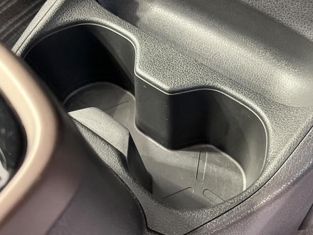 ノート ｅ－パワー　メダリスト　純正ＳＤナビ　全周囲カメラ　衝突被害軽減システム　レーダークルーズ　禁煙車　ハーフレザーシート　ドラレコ　コーナーセンサー　スマートキー　ＬＥＤヘッド　ＥＴＣ　車線逸脱警報　オートライト（38枚目）