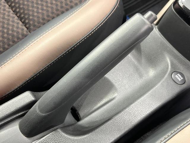 ノート ｅ－パワー　メダリスト　純正ＳＤナビ　全周囲カメラ　衝突被害軽減システム　レーダークルーズ　禁煙車　ハーフレザーシート　ドラレコ　コーナーセンサー　スマートキー　ＬＥＤヘッド　ＥＴＣ　車線逸脱警報　オートライト（40枚目）