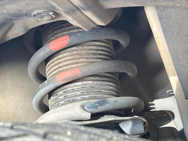 ノート ｅ－パワー　メダリスト　純正ＳＤナビ　全周囲カメラ　衝突被害軽減システム　レーダークルーズ　禁煙車　ハーフレザーシート　ドラレコ　コーナーセンサー　スマートキー　ＬＥＤヘッド　ＥＴＣ　車線逸脱警報　オートライト（55枚目）