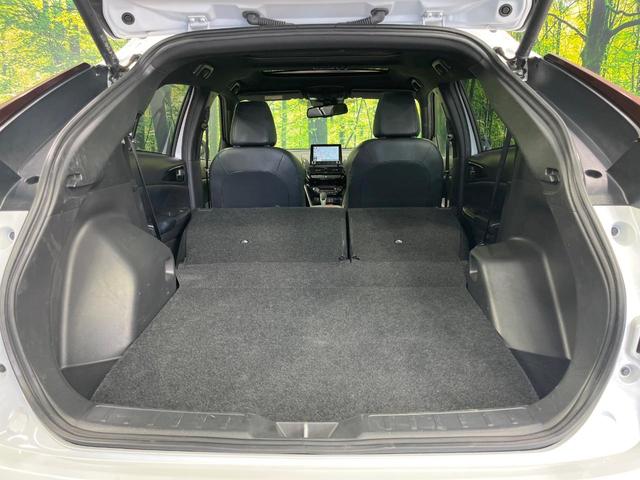 エクリプスクロス ブラックエディション 4WD サンルーフ 全周囲カメラ 純正8型ディスプレイオーディオ 衝突被害軽減システム レーダークルーズ 禁煙車 電動リアゲート ハーフレザーシート 全席シートヒーター パワーシート コーナーセンサー(10枚目)