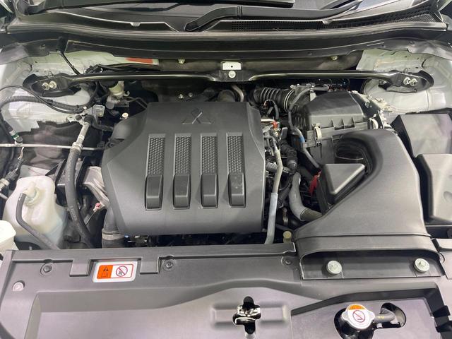 エクリプスクロス ブラックエディション 4WD サンルーフ 全周囲カメラ 純正8型ディスプレイオーディオ 衝突被害軽減システム レーダークルーズ 禁煙車 電動リアゲート ハーフレザーシート 全席シートヒーター パワーシート コーナーセンサー(18枚目)