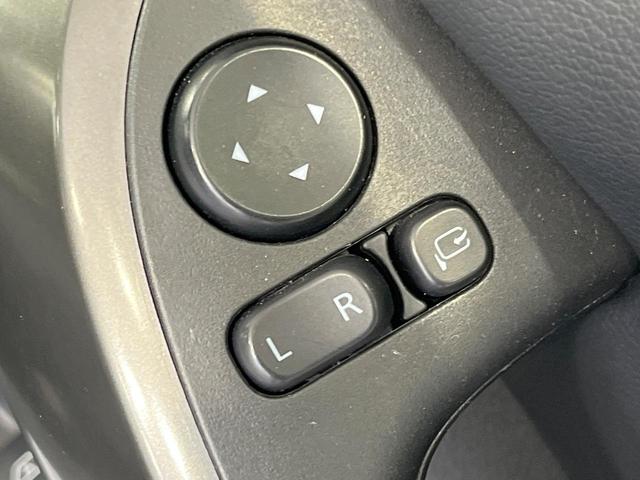 エクリプスクロス ブラックエディション 4WD サンルーフ 全周囲カメラ 純正8型ディスプレイオーディオ 衝突被害軽減システム レーダークルーズ 禁煙車 電動リアゲート ハーフレザーシート 全席シートヒーター パワーシート コーナーセンサー(22枚目)