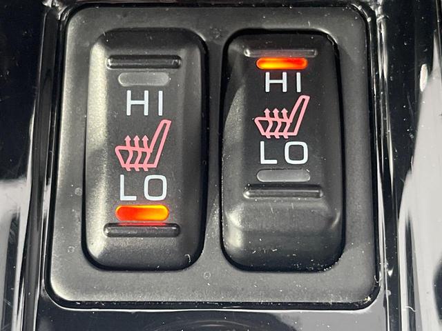 エクリプスクロス ブラックエディション 4WD サンルーフ 全周囲カメラ 純正8型ディスプレイオーディオ 衝突被害軽減システム レーダークルーズ 禁煙車 電動リアゲート ハーフレザーシート 全席シートヒーター パワーシート コーナーセンサー(49枚目)