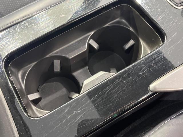 エクリプスクロス ブラックエディション 4WD サンルーフ 全周囲カメラ 純正8型ディスプレイオーディオ 衝突被害軽減システム レーダークルーズ 禁煙車 電動リアゲート ハーフレザーシート 全席シートヒーター パワーシート コーナーセンサー(54枚目)