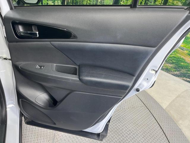 エクリプスクロス ブラックエディション 4WD サンルーフ 全周囲カメラ 純正8型ディスプレイオーディオ 衝突被害軽減システム レーダークルーズ 禁煙車 電動リアゲート ハーフレザーシート 全席シートヒーター パワーシート コーナーセンサー(59枚目)