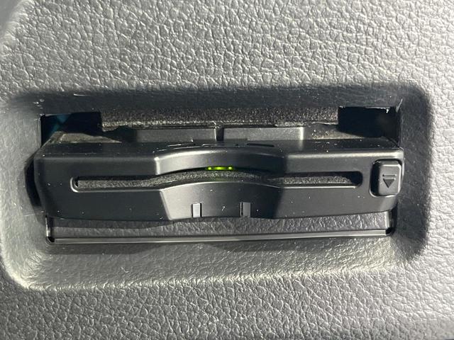 スペーシアカスタム ＸＳ　両側電動ドア　　禁煙車　シートヒーター　スマートキー　ＨＩＤヘッド　ＥＴＣ　オートエアコン　純正１５インチアルミ　ＣＤ　ＬＥＤフォグ　衝突安全ボディ　アイドリングストップ　盗難防止装置（7枚目）