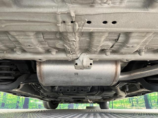 ステップワゴン ｅ：ＨＥＶエアー　両側電動ドア　純正８型ＳＤナビ　バックカメラ　衝突被害軽減システム　レーダークルーズ　禁煙車　ドラレコ　コーナーセンサー　スマートキー　ＬＥＤヘッド　ＥＴＣ　車線逸脱警報　オートライト　オートエアコン（20枚目）