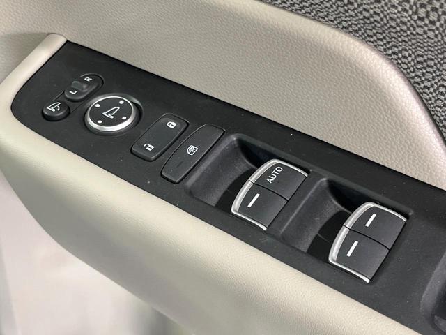 ステップワゴン ｅ：ＨＥＶエアー　両側電動ドア　純正８型ＳＤナビ　バックカメラ　衝突被害軽減システム　レーダークルーズ　禁煙車　ドラレコ　コーナーセンサー　スマートキー　ＬＥＤヘッド　ＥＴＣ　車線逸脱警報　オートライト　オートエアコン（22枚目）