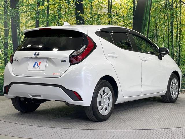 アクア X 純正ディスプレイオーディオ 衝突軽減システム レーダークルーズ 禁煙車 コーナーセンサー スマートキー LEDヘッド ビルトインETC オートハイビーム 車線逸脱警報 オートライト Bluetooth(17枚目)