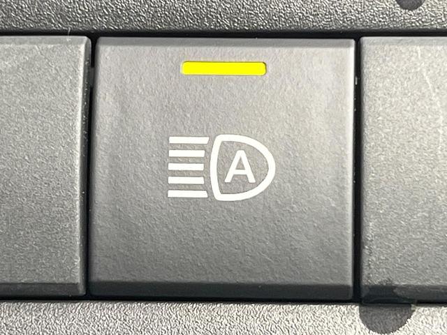 アクア X 純正ディスプレイオーディオ 衝突軽減システム レーダークルーズ 禁煙車 コーナーセンサー スマートキー LEDヘッド ビルトインETC オートハイビーム 車線逸脱警報 オートライト Bluetooth(23枚目)