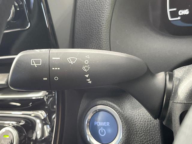 アクア X 純正ディスプレイオーディオ 衝突軽減システム レーダークルーズ 禁煙車 コーナーセンサー スマートキー LEDヘッド ビルトインETC オートハイビーム 車線逸脱警報 オートライト Bluetooth(29枚目)