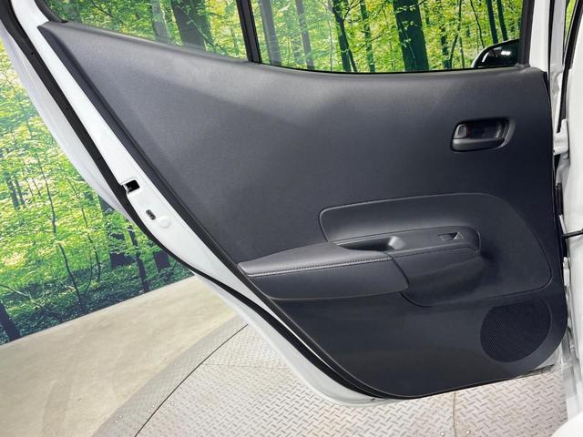 アクア X 純正ディスプレイオーディオ 衝突軽減システム レーダークルーズ 禁煙車 コーナーセンサー スマートキー LEDヘッド ビルトインETC オートハイビーム 車線逸脱警報 オートライト Bluetooth(51枚目)