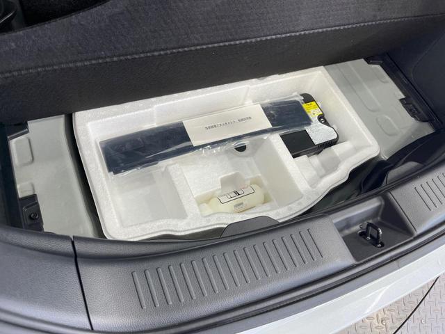 アクア X 純正ディスプレイオーディオ 衝突軽減システム レーダークルーズ 禁煙車 コーナーセンサー スマートキー LEDヘッド ビルトインETC オートハイビーム 車線逸脱警報 オートライト Bluetooth(54枚目)