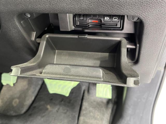 セレナ ハイウェイスター Vセレクション 両側電動ドア SDナビ 全周囲カメラ 衝突被害軽減システム クルコン 禁煙車 ドラレコ コーナーセンサー LEDヘッド ビルトインETC オートライト オートエアコン 純正16インチアルミ(27枚目)