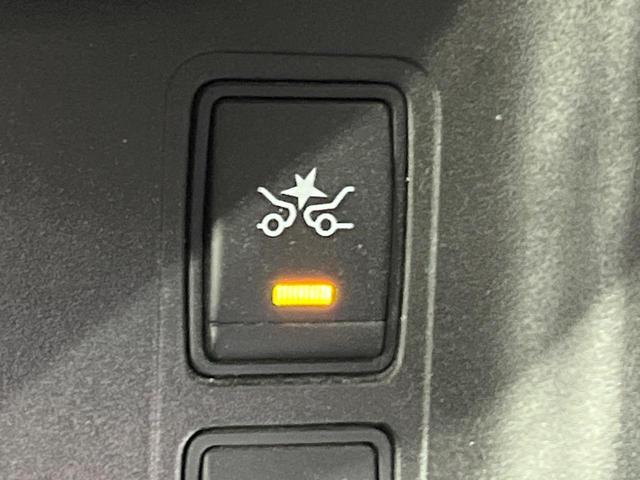 セレナ ハイウェイスター Vセレクション 両側電動ドア SDナビ 全周囲カメラ 衝突被害軽減システム クルコン 禁煙車 ドラレコ コーナーセンサー LEDヘッド ビルトインETC オートライト オートエアコン 純正16インチアルミ(29枚目)