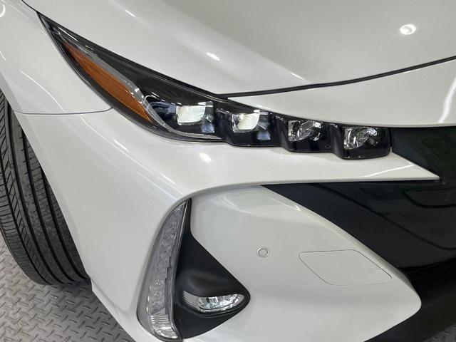 プリウスPHV Sセーフティパッケージ 純正SDナビ 全周囲カメラ 衝突被害軽減システム レーダークルーズ 禁煙車 ドラレコ コーナーセンサー スマートキー LEDヘッド ビルトインETC オートハイビーム 車線逸脱警報 オートライト(12枚目)