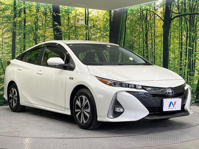 プリウスPHV Sセーフティパッケージ 純正SDナビ 全周囲カメラ 衝突被害軽減システム レーダークルーズ 禁煙車 ドラレコ コーナーセンサー スマートキー LEDヘッド ビルトインETC オートハイビーム 車線逸脱警報 オートライト(16枚目)