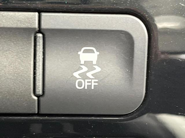 プリウスPHV Sセーフティパッケージ 純正SDナビ 全周囲カメラ 衝突被害軽減システム レーダークルーズ 禁煙車 ドラレコ コーナーセンサー スマートキー LEDヘッド ビルトインETC オートハイビーム 車線逸脱警報 オートライト(23枚目)