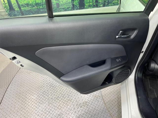 プリウスPHV Sセーフティパッケージ 純正SDナビ 全周囲カメラ 衝突被害軽減システム レーダークルーズ 禁煙車 ドラレコ コーナーセンサー スマートキー LEDヘッド ビルトインETC オートハイビーム 車線逸脱警報 オートライト(49枚目)